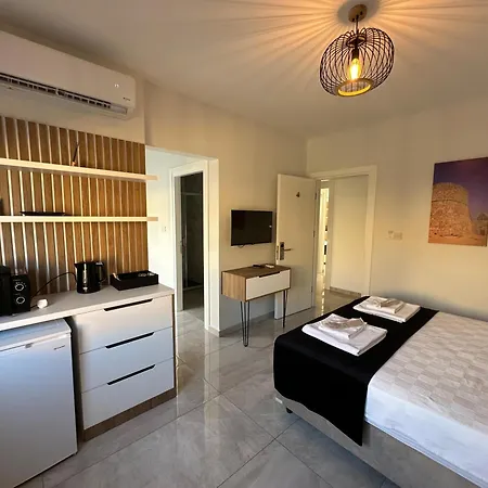 Famagustian Guest Apartment *