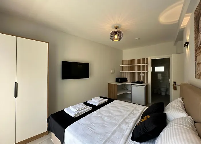 Famagustian Guest Apartmán *